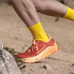 ALTRA Trail Olympus 6 Running Sneaker Ultra-Marathon Womens Wide Toe Box Red 7